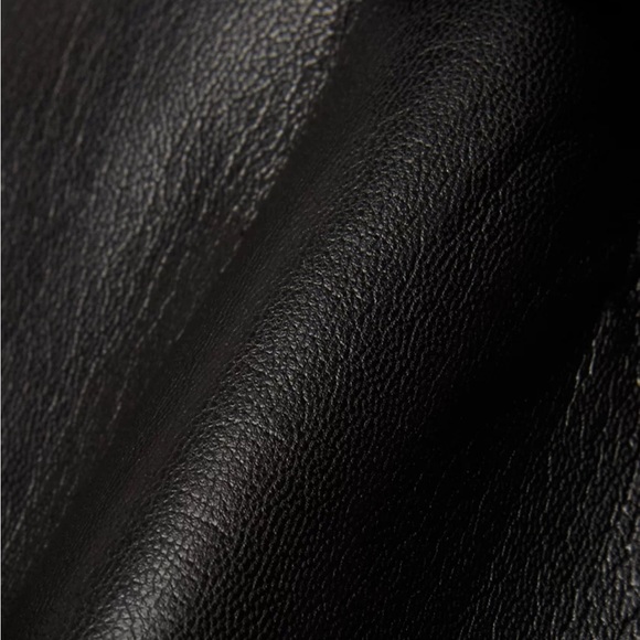 Aritzia Wilfred rede shorts black size 8 - Picture 4 of 9